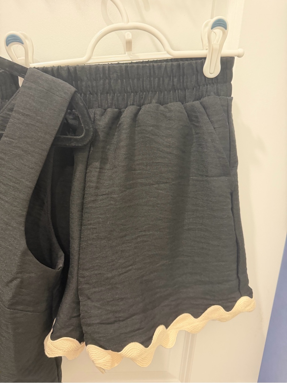 Blu Pepper Black Cropped Tank & Shorts Set with Cream Scallop Trim - Picture 3 of 4